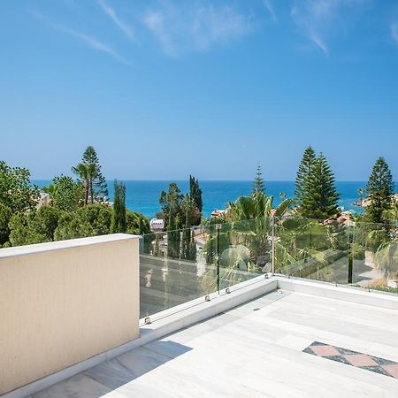 Coralli Villas Coral Bay Bagian luar foto