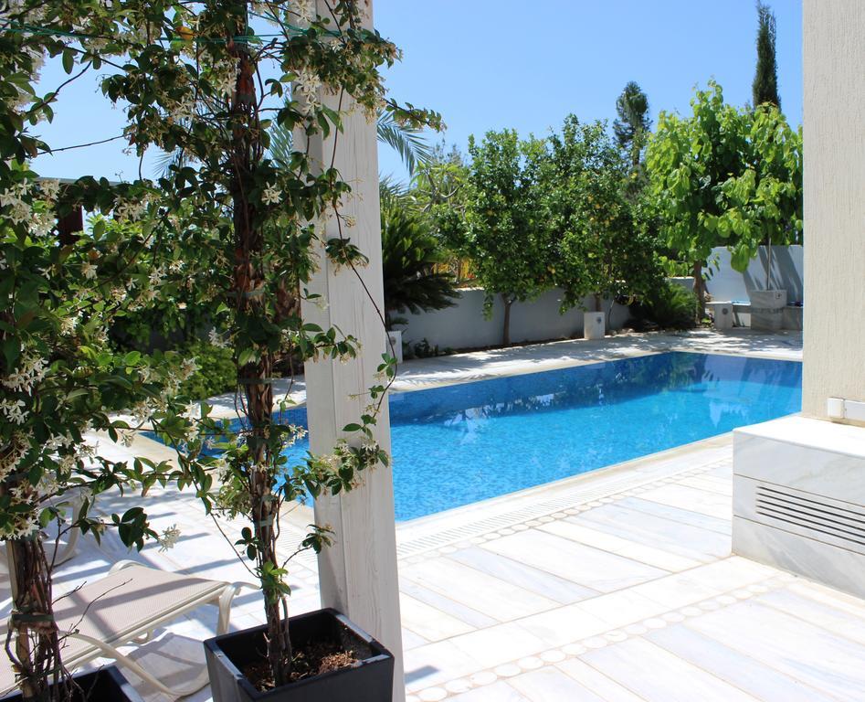 Coralli Villas Coral Bay Bagian luar foto