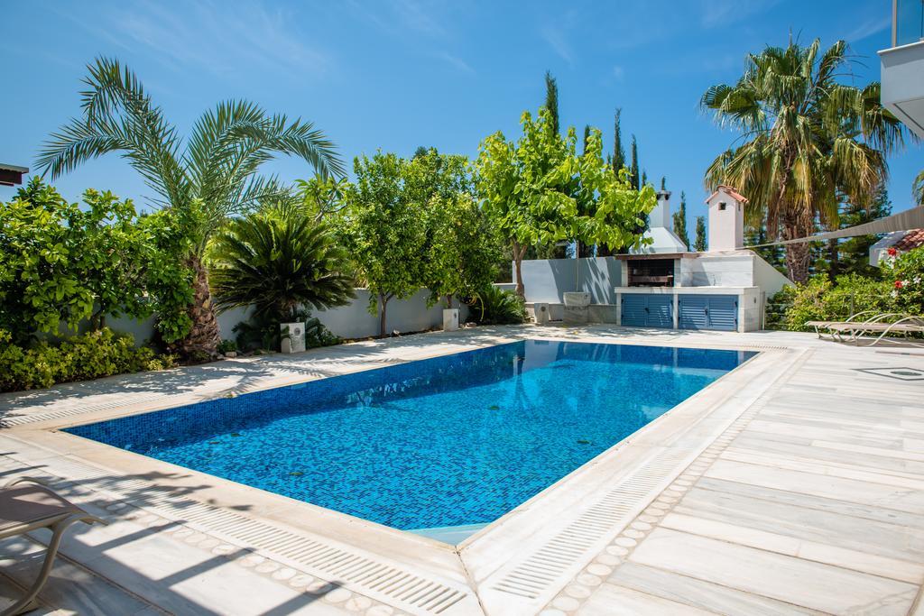Coralli Villas Coral Bay Bagian luar foto